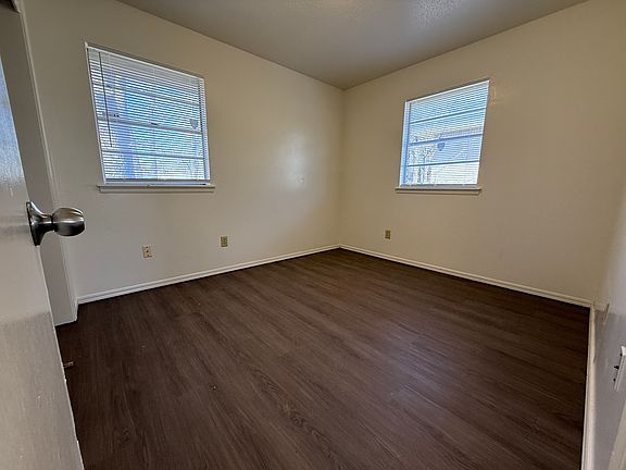 5th image of 1321 Hazelwood Dr