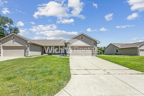 146 N Jackson Heights Ct Photo 1
