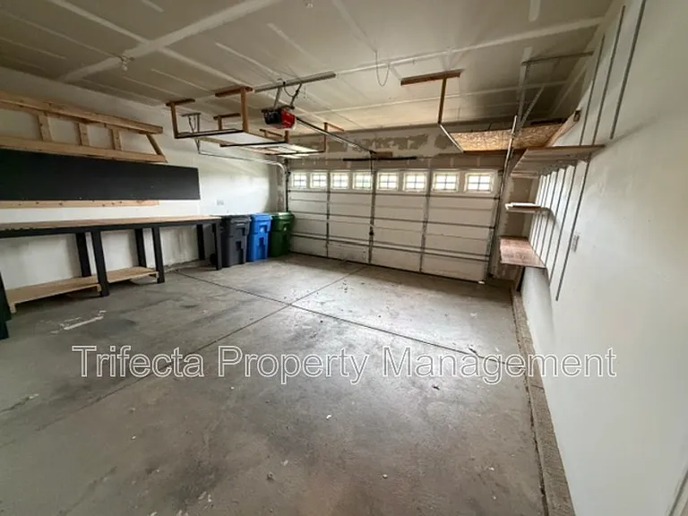 3627 Glenbarr Ct — Photo 15