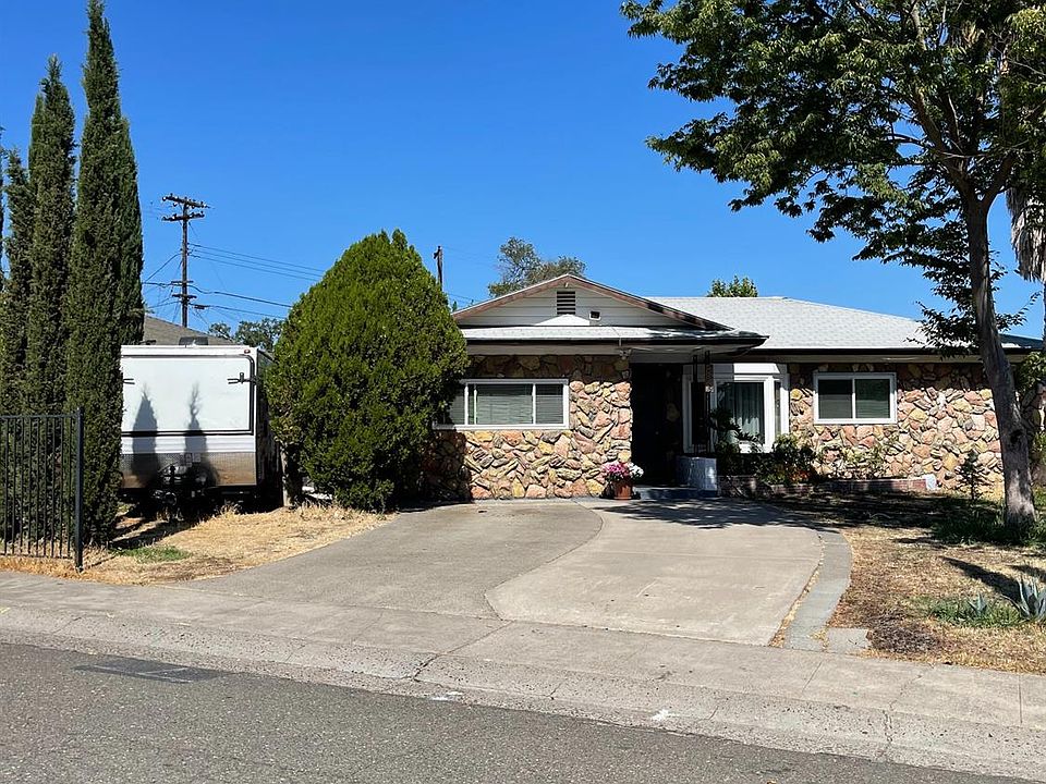 2nd image of 5809 Fairbairn Dr
