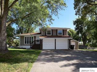 15260 Y St, Omaha, NE 68137