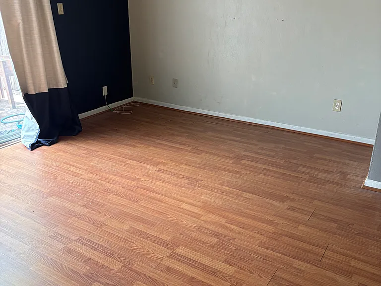 935 Delaware Ave — Photo 4