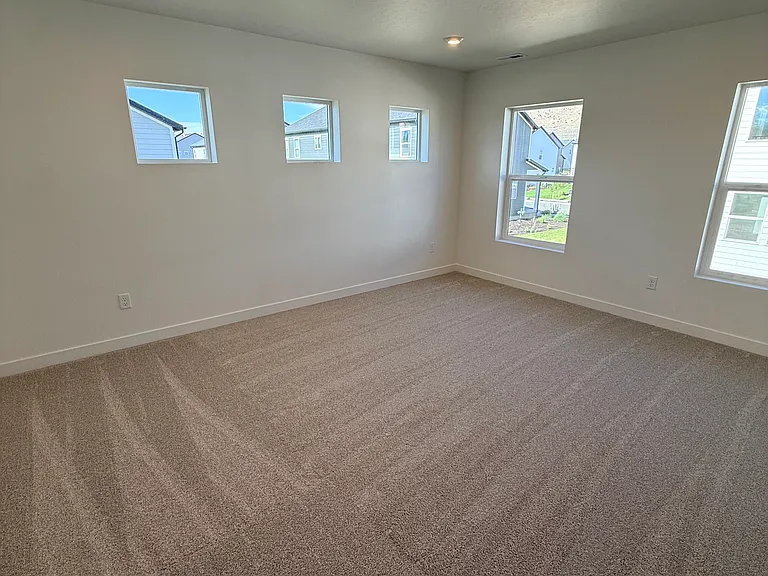 3590 N Stallion St — Photo 6