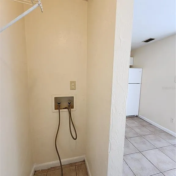 2529 NW 62nd Pl — Photo 11