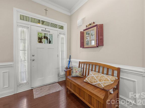 3rd image of 78029 Rillstone Dr