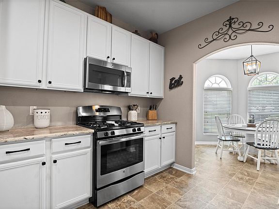 5th image of 29307 Pear Side Ct