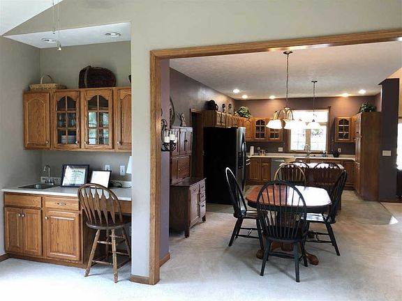 4th image of 4805 Admirals Pointe Dr