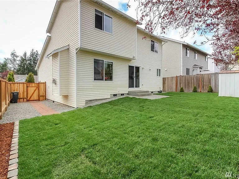 19703 84th Ave E — Photo 20