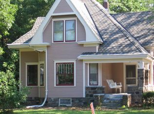 4706 Lake Rd, Sheffield Lake, OH 44054