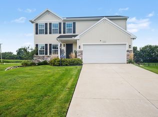 2065 Bennington Dr, Mishawaka, IN 46544