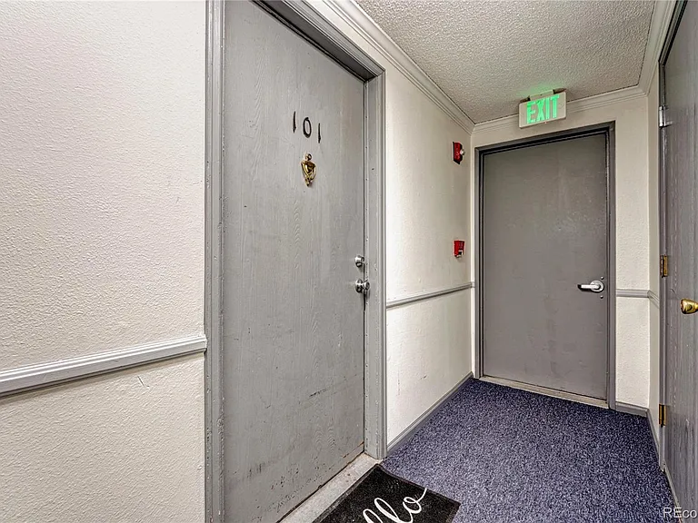 491 S Kalispell Way #101 — Photo 2