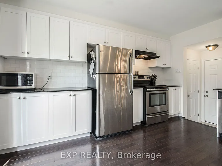 141 Maestro Ave — Photo 8