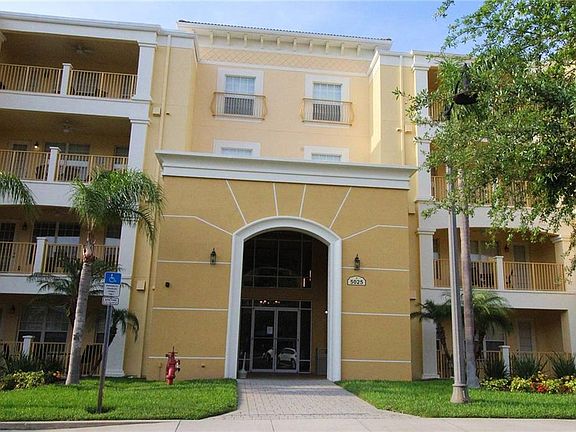 3rd image of 5025 Shoreway Loop #408