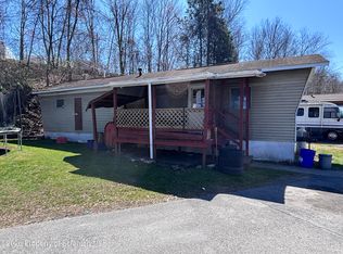 1054 Springbrook Ave Trailer 41, Moosic, PA 18507
