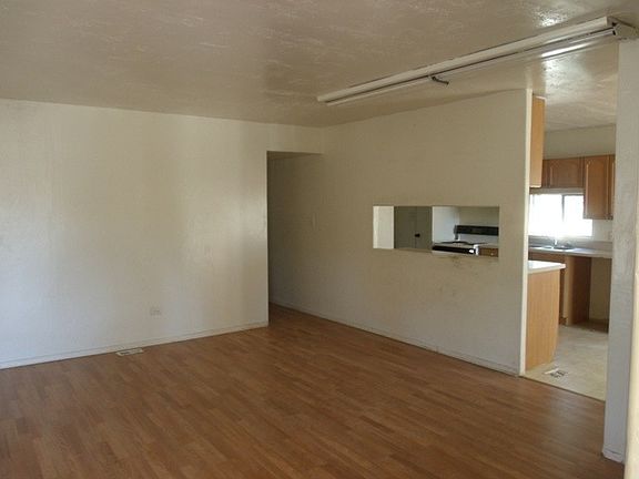 3rd image of 3042 W Carnauba St
