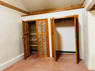 9620 Thomas Ln NW, Albuquerque, NM 87114