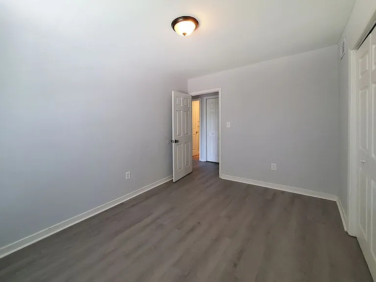 310 Lincoln St SW — Photo 13
