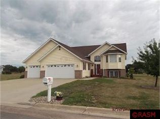 1005 Crystal Lake Dr, Lake Crystal, MN 56055