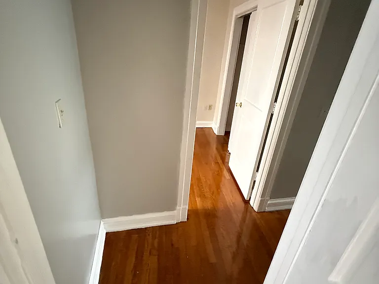 926 Asylum Ave #102 — Photo 4