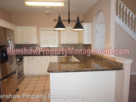 4th image of 10446 Kensington Cir