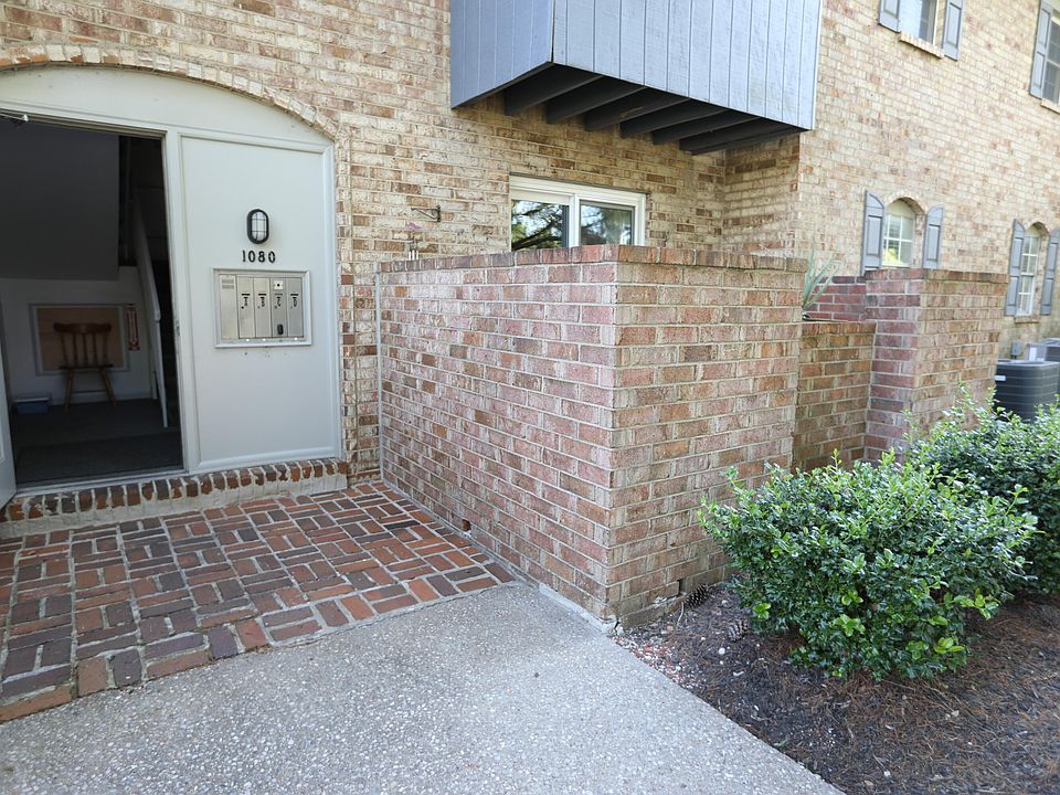 1st image of 1080 Armstrong Mill Rd APT A
