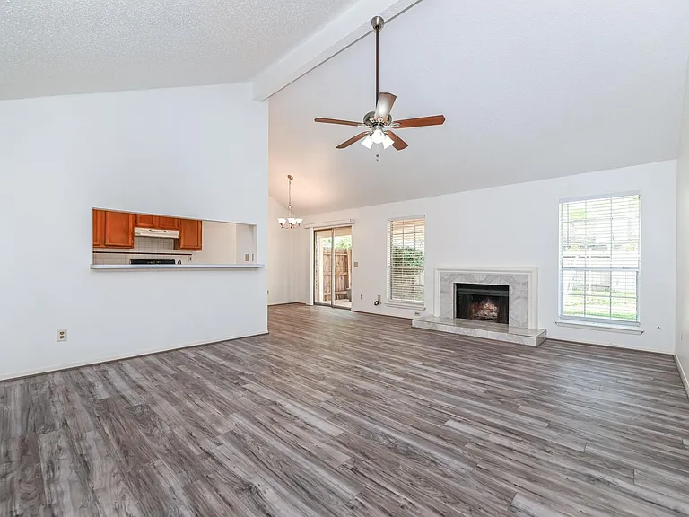 4511 Alamo Ave — Photo 4