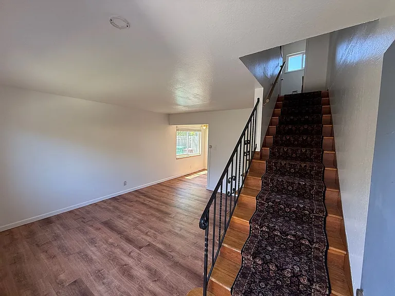 McBryde Ave, 5124 — Photo 2