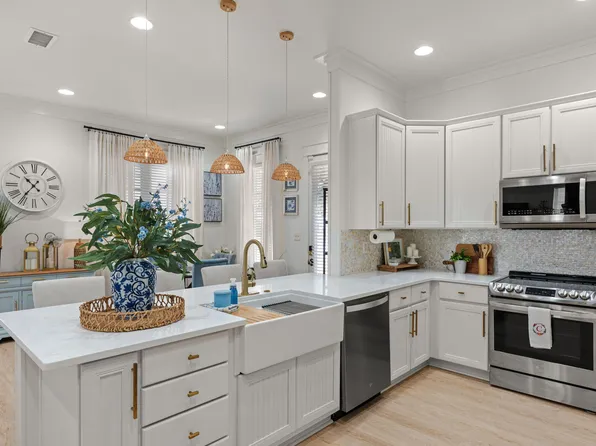 224 Carson Oaks Ln, Santa Rosa Beach, FL 32459