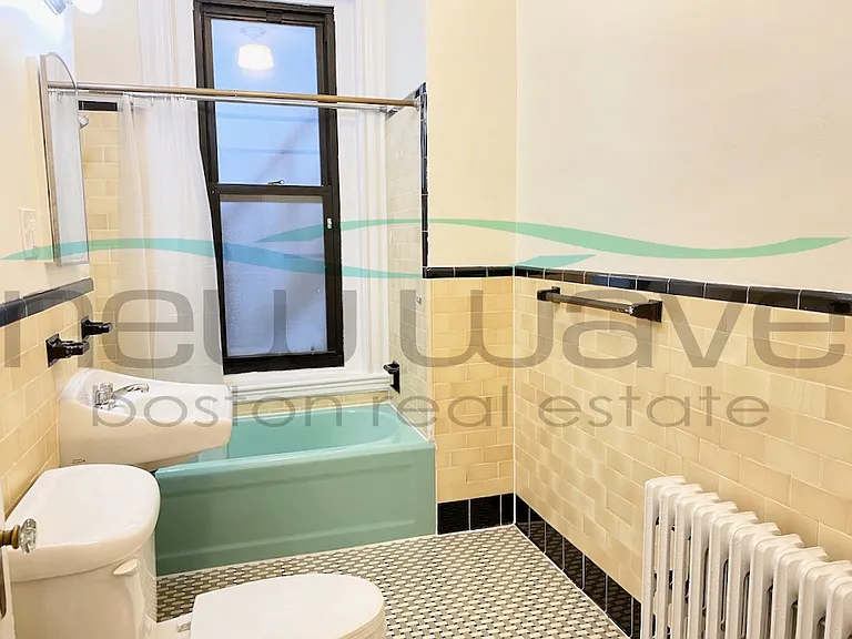 504 Beacon St #25 — Photo 10