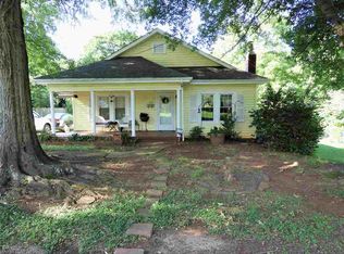 375 Arlington St, Forest City, NC 28043
