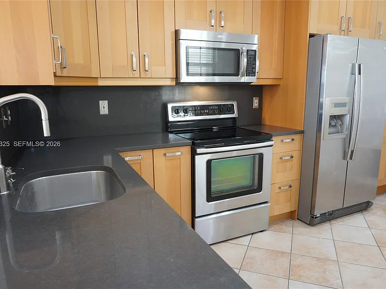 1868 Salerno Cir #1868 — Photo 9