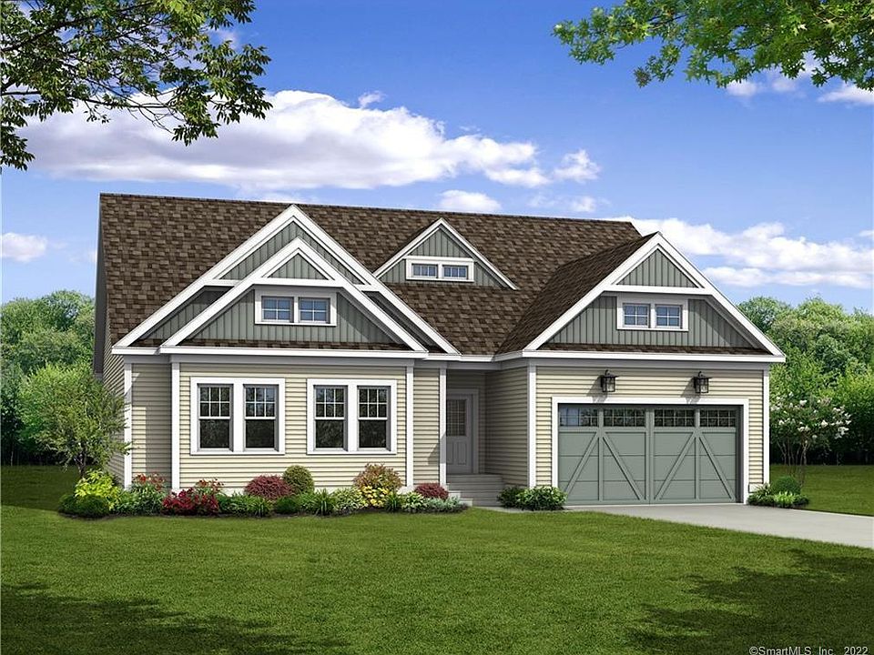 1st image of 11 Essex Glen Circle