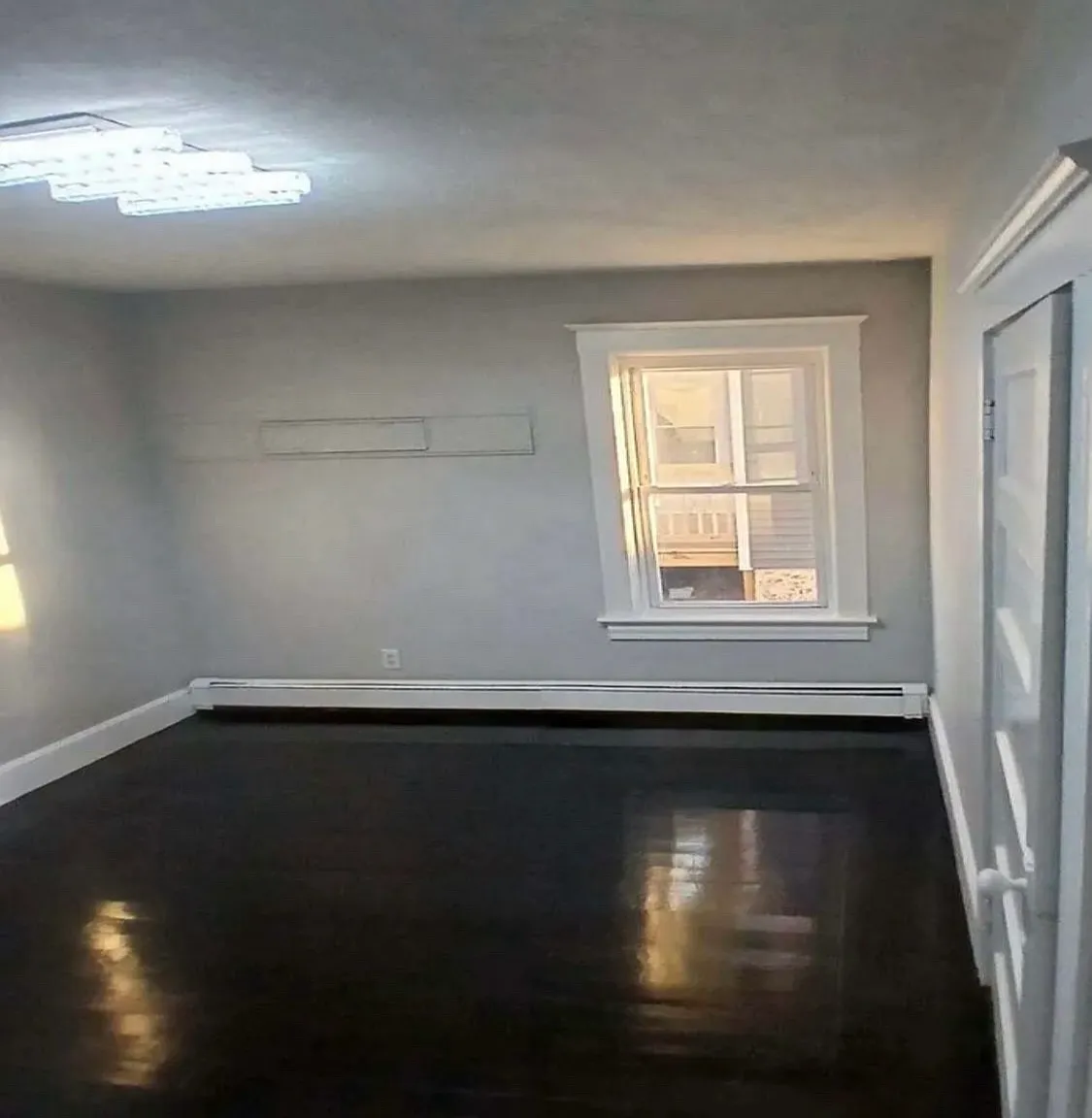 4 bed, 1120 sqft, $2,100 — Photo 2
