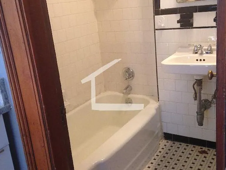 863 Beacon St #2 — Photo 7