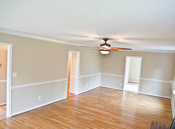 5th image of 7075 Honeysuckle Ct