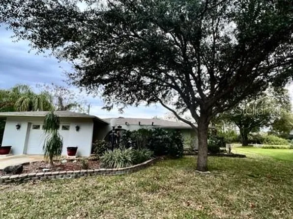 106 Sandhurst Dr, Venice, FL 34293