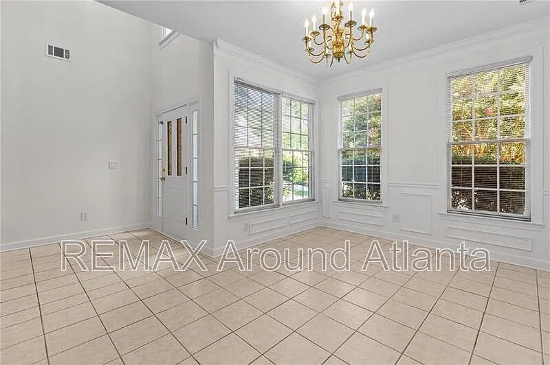3 bed, 2.5 bath, 2530 sqft, $3,495 — Photo 4