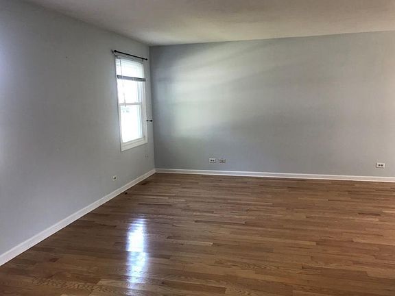 3rd image of 1078 Colony Lake Dr