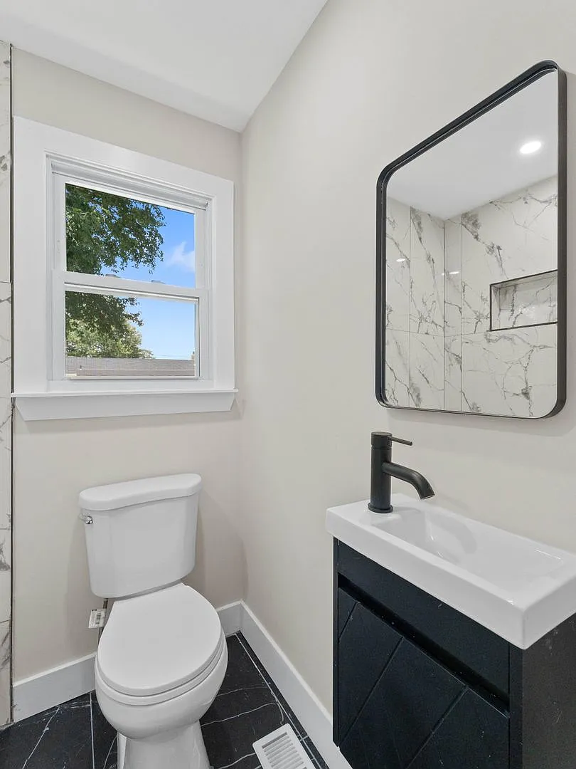 Newly Renovated 4-Bedroom, 2-Bath Home for Rent in Magnolia | Modern Updates & Spacious Yard — Photo 4