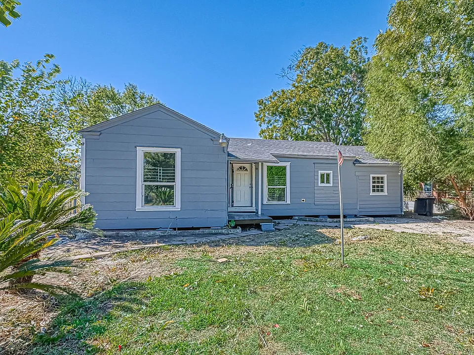 4118 Sunflower St