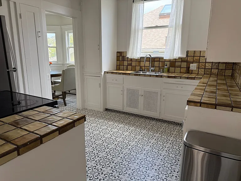 25 Merced Ave — Photo 13