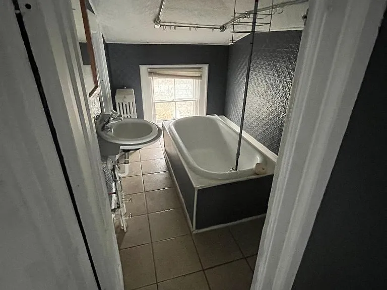 89 W Seneca St #4 — Photo 9