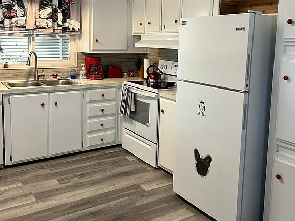 4th image of 314 N Albert Avenue #105