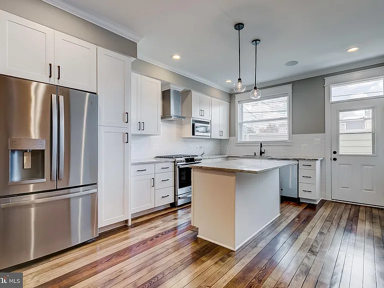 715 S Conkling St — Photo 9