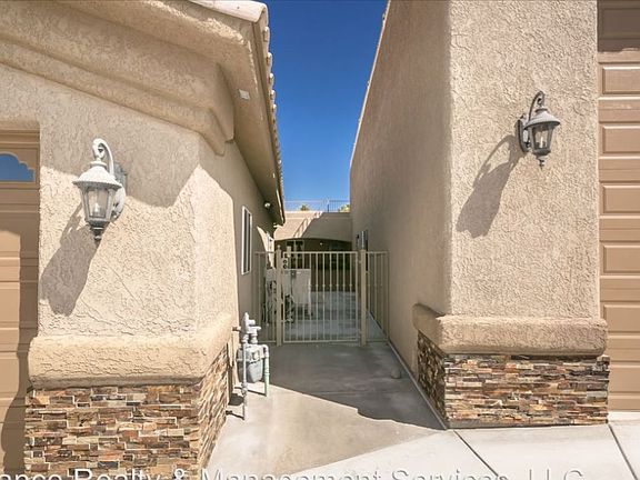 5th image of 2191 Fremont Dr