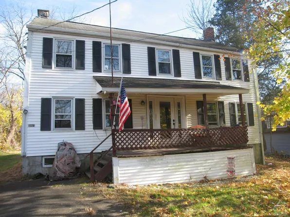 7 Philo Road, Stockport, NY 12050