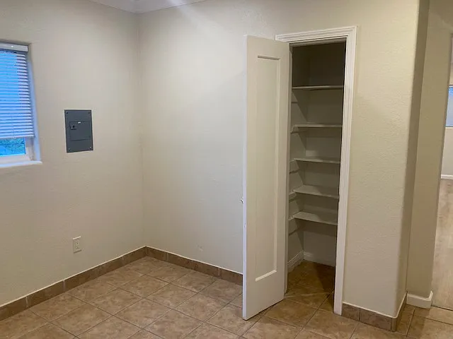 969 Benicia Rd — Photo 3