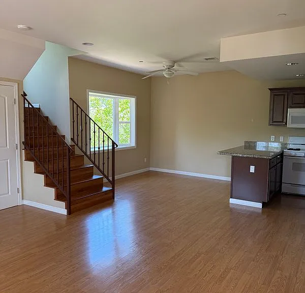 1769 Los Feliz Dr #3 — Photo 4