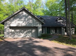 4405 Turfway Trl, Harbor Springs, MI 49740