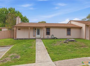 1051 Country Club Dr #21, Seguin, TX 78155